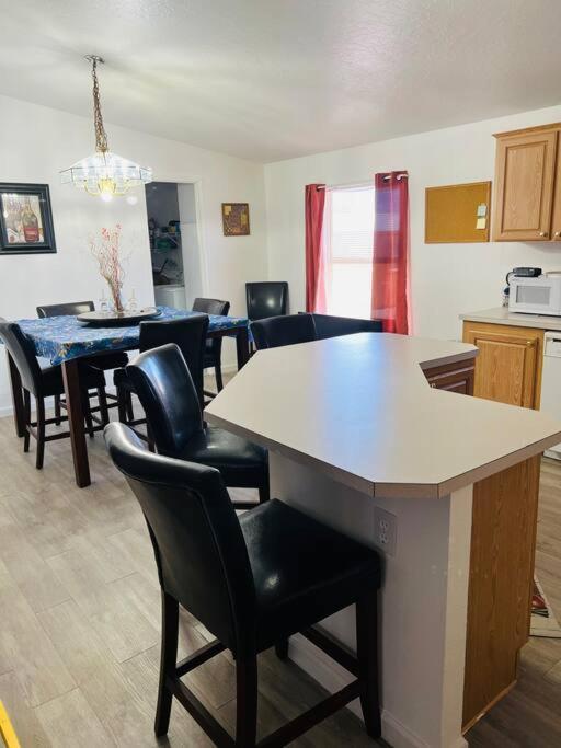 Death Valley/Prairiefire 3Bd/2Ba Home W/ Kitchen Pahrump Exterior foto